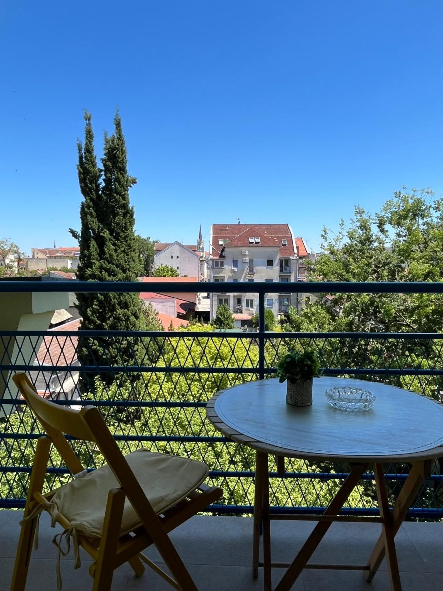 Apartment Vera With Free Garage Novi Sad Eksteriør billede